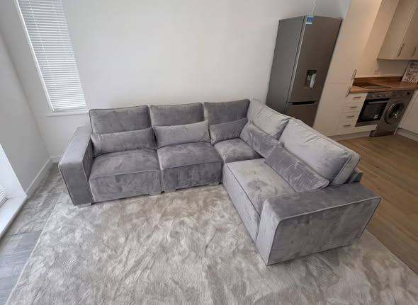 Modern Grey L-shape Sectional Corner Curved Sofa - Brand New - Free Delivery!