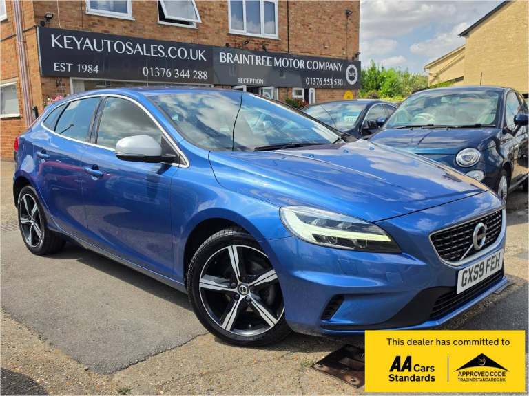 2019 Volvo V40 2.0 D2 R-Design Nav Plus Hatchback 5dr Diesel Manual Euro 6 (s/s) (120 ps) Hatchba...