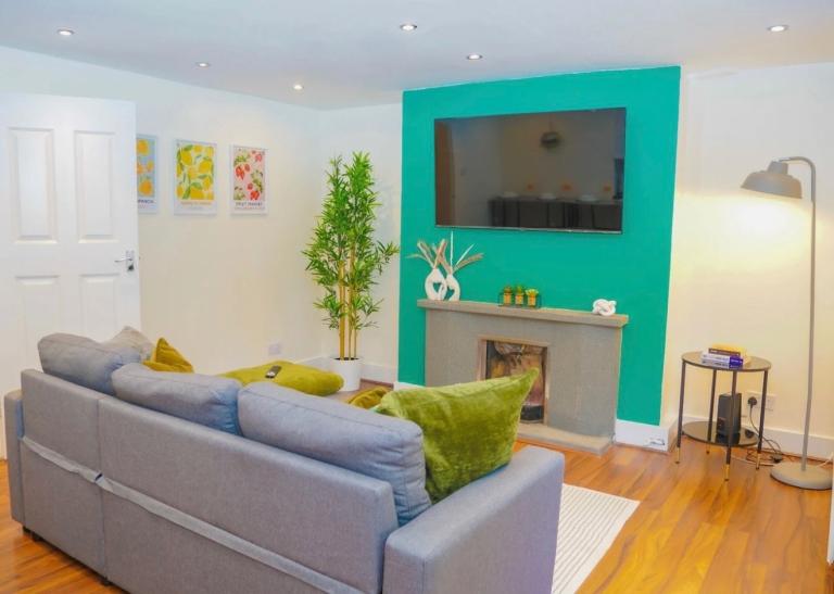 2 Bed Flat, Brixton Road, SW9