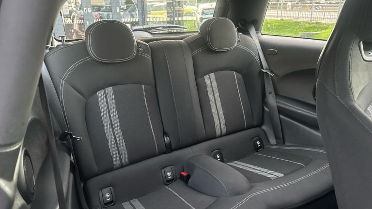 2019 MINI Hatch 2.0 Cooper S Sport II 3dr Petrol Hatchback Hatchback Petrol Manual