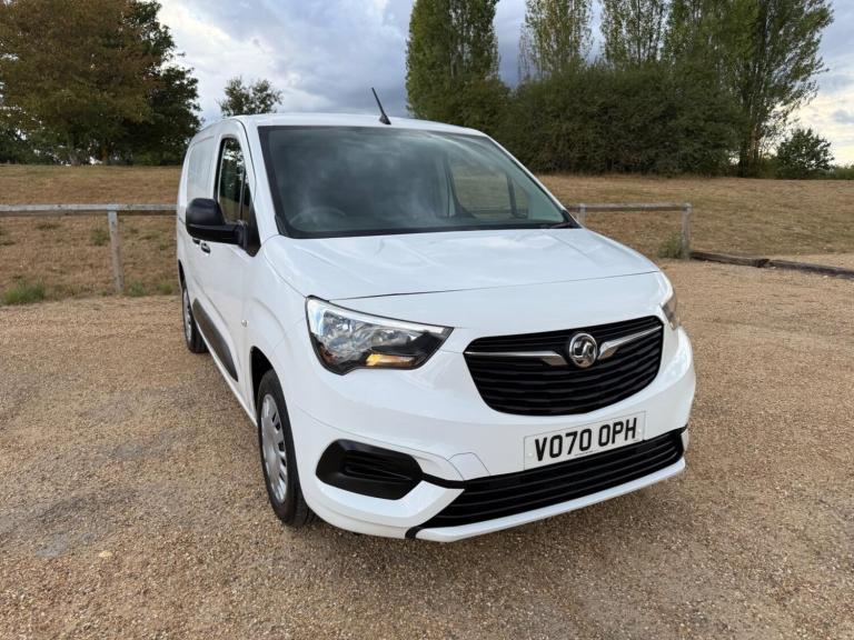 2020 Vauxhall Combo 1.5 Turbo D 2300 Sportive L2 H1 Euro 6 (s/s) 4dr PANEL VAN Diesel Manual