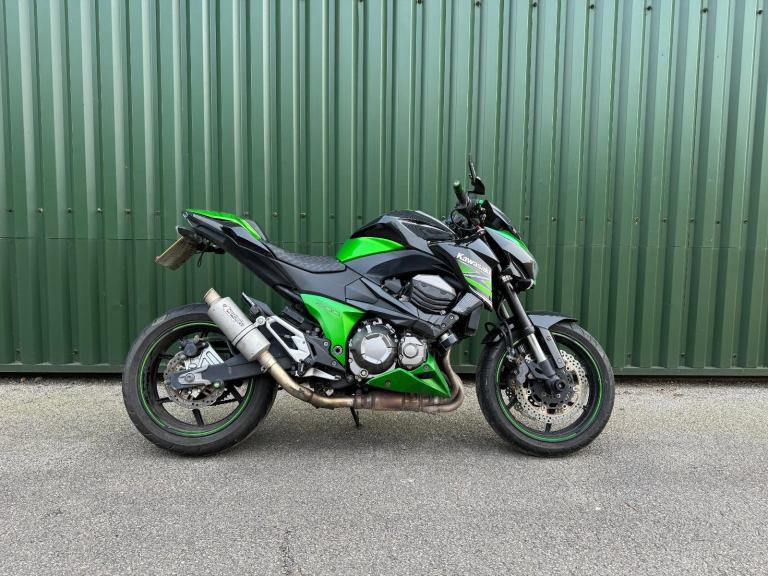 Kawasaki Z800 Naked Sports Bike 2014 33k Part Exchange Clearance New MOT
