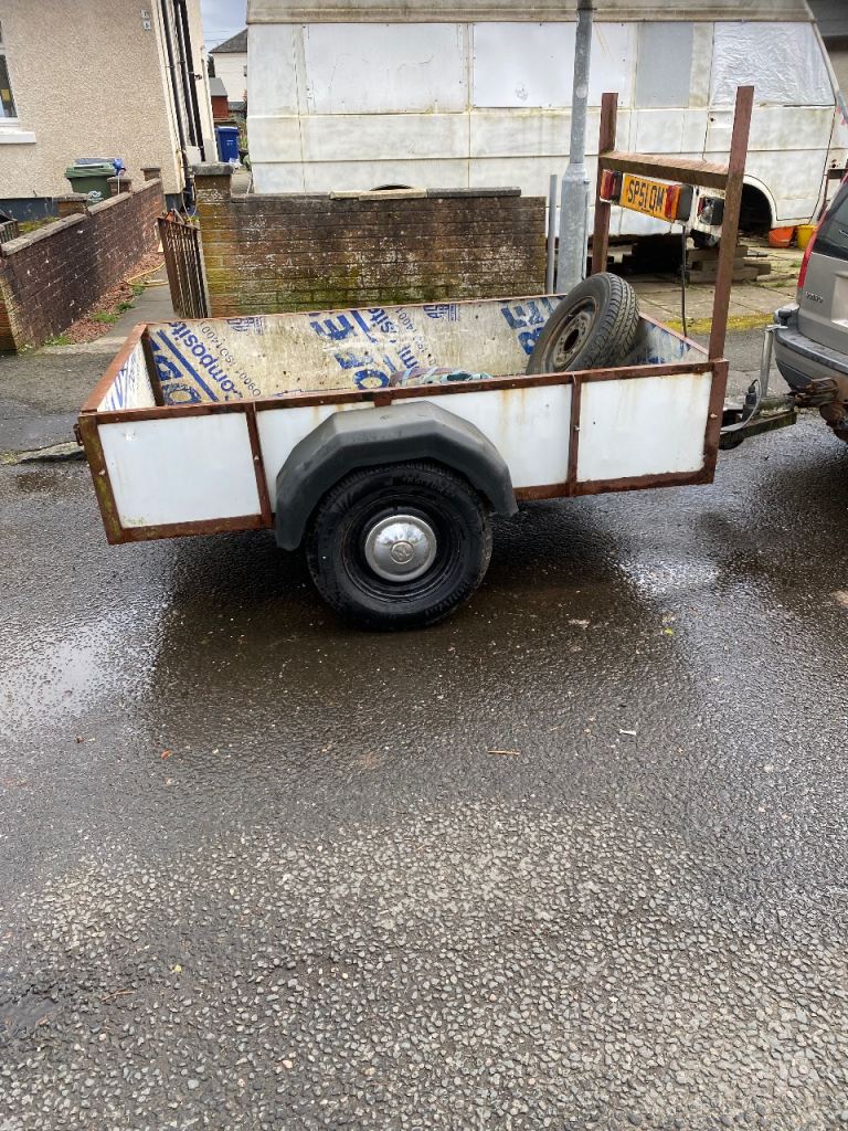 Car trailer 6’ x 4’ approximately 
