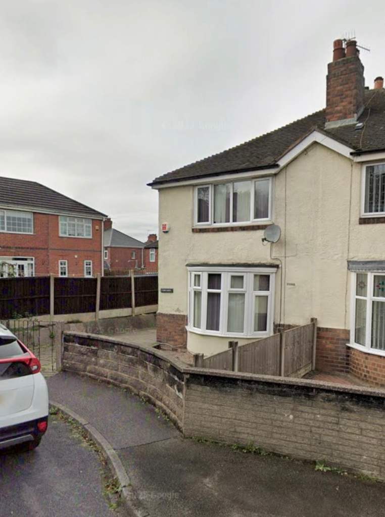 2 Bedroom Semi detached Property 
