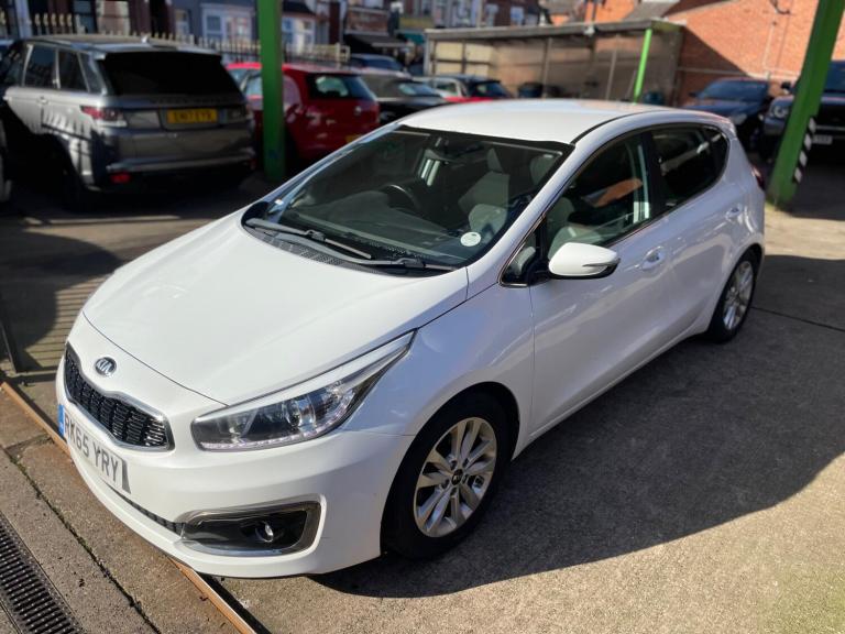 2015 Kia Ceed 1.6 GDi EcoDynamics 2 Euro 5 (s/s) 5dr HATCHBACK Petrol Manual