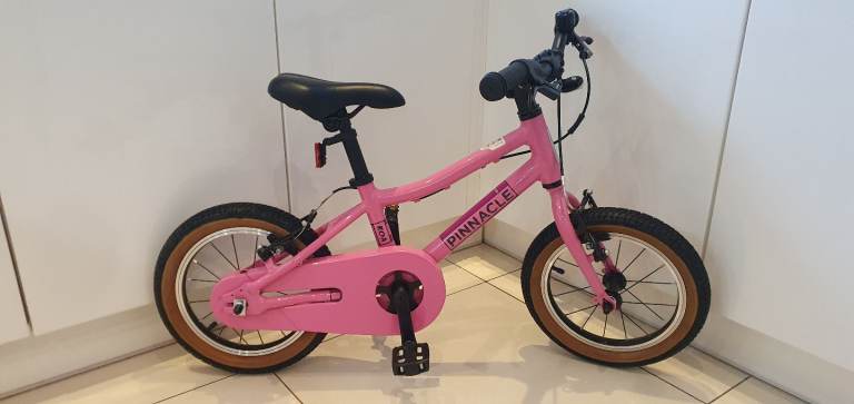 Pinnacle Koa 14" bike in excellent condition 