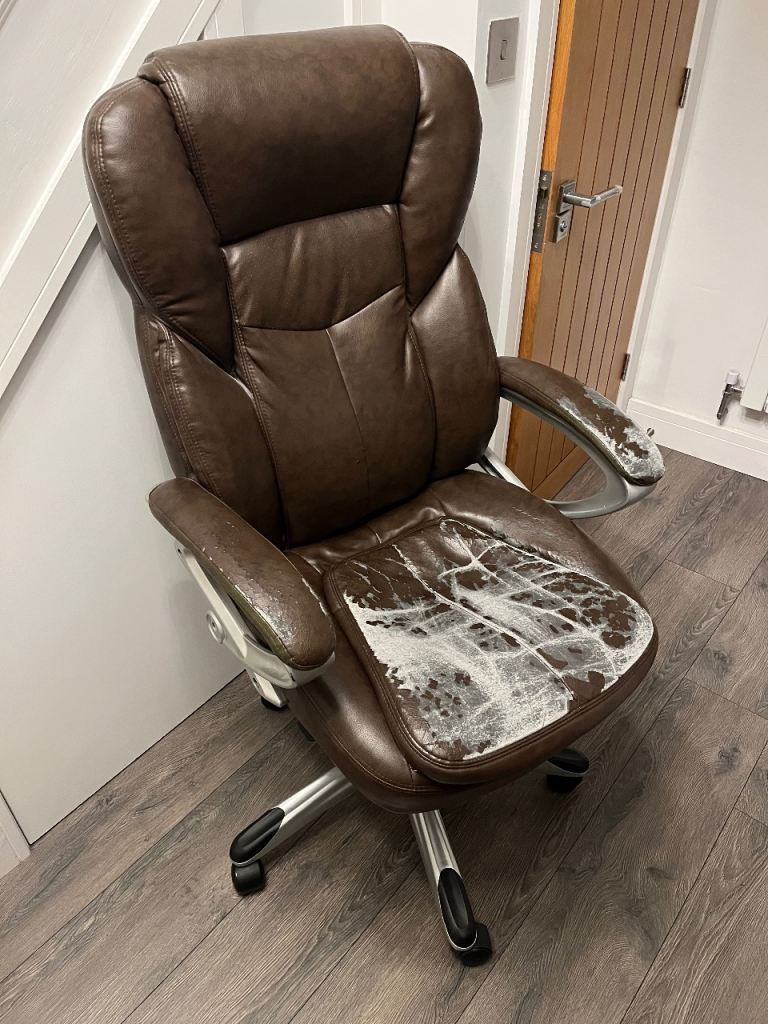 Free high back swivel chair