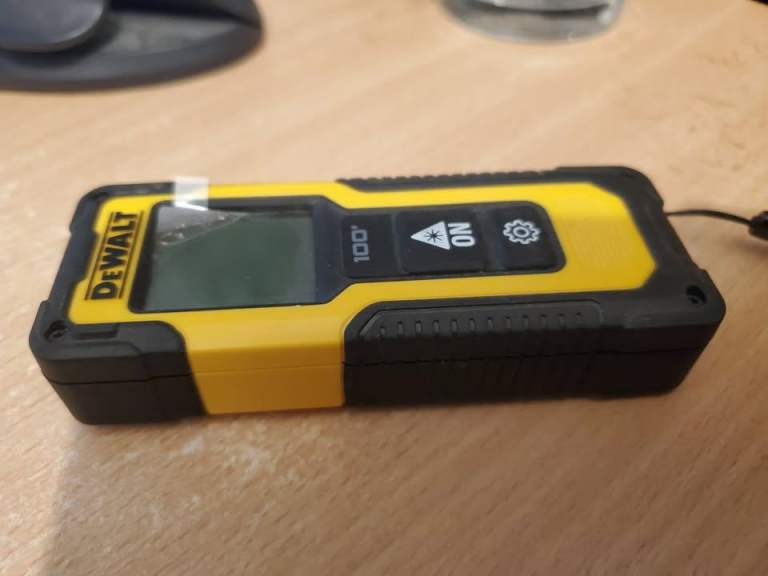 DeWalt DWHT77100-XJ Laser Distance Measurer 30m