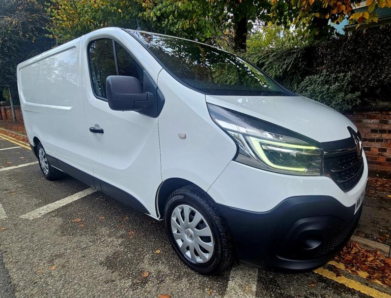 RENAULT TRAFIC 2.0 LL30 ENERGY dCi 120 Business+ MY19 2021