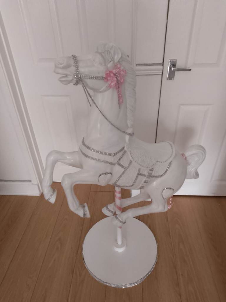 Carousel type Horse