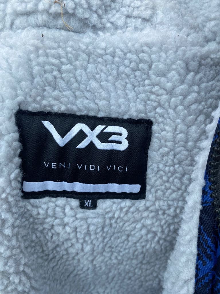 New with tags VX3 XL duro elite sports dry robe marine /grey 