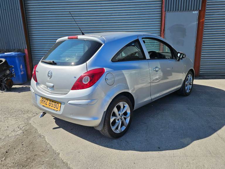 2008 Vauxhall Corsa 1.2 petrol, runs and drives well. 
