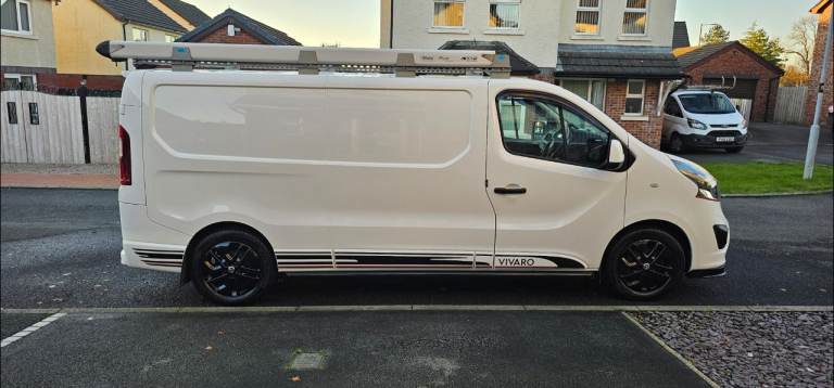 Vauxhall, VIVARO, Panel Van, 2018, Manual, 1598 (cc)
