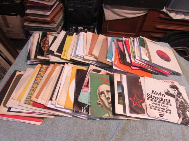 1970's 7 ins Vinyl x 136