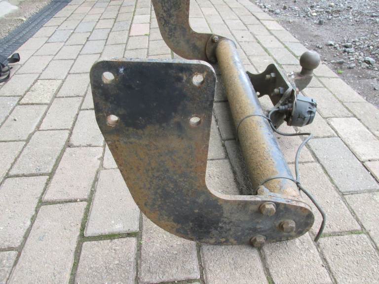 mercedes sprinter tow hitch