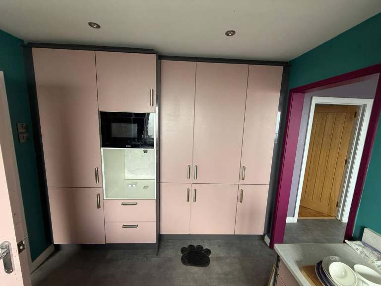 Modern Kitchen Unit Set Kitchen Worktop and Units – Dishwasher Included