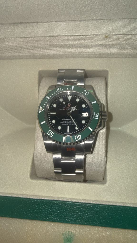 R brand new box and papers