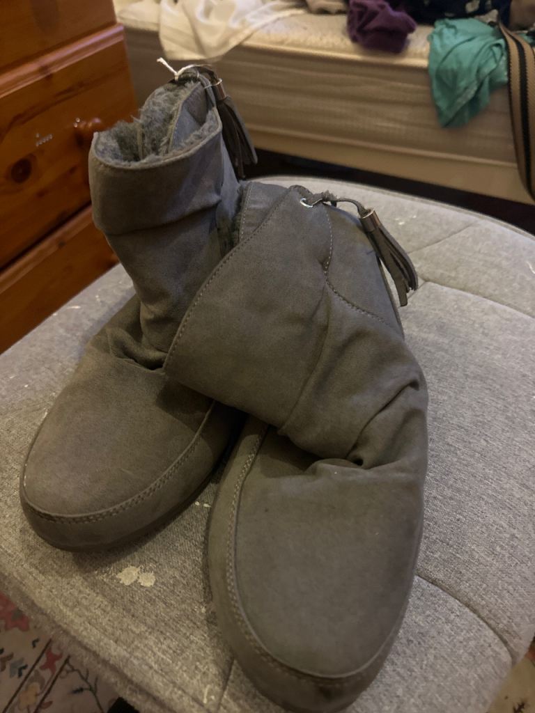 Ladies boots