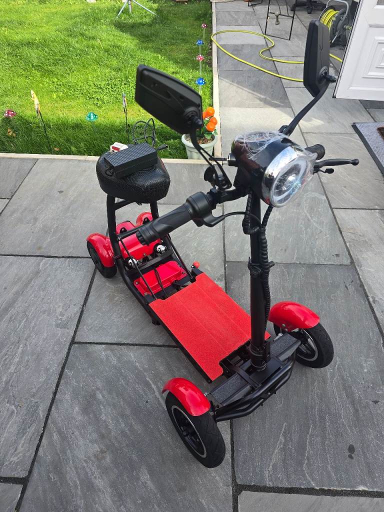 4/8/12mph Mobility Scooter 18St. 25mls Range Serviced. Folds