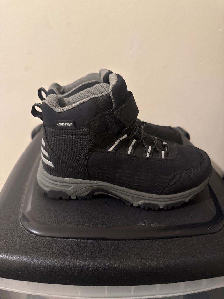 image for **BRAND NEW** Trespass boys size 2 