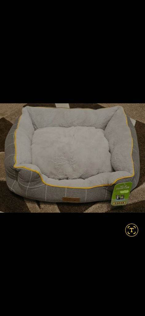 Medium pet bed
