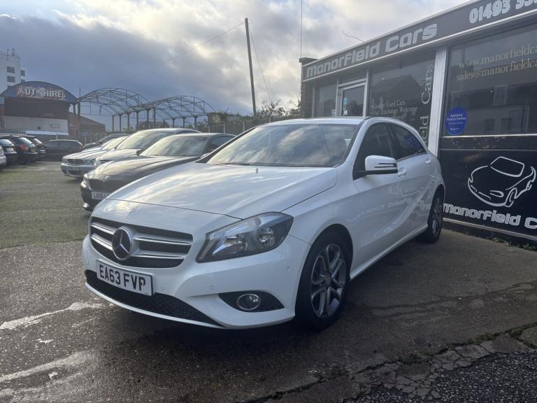 MERCEDES-BENZ A CLASS 1.6 A180 Sport White Manual Petrol 2013