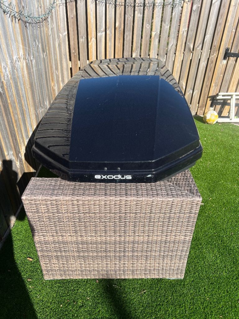 Exodus roof top box