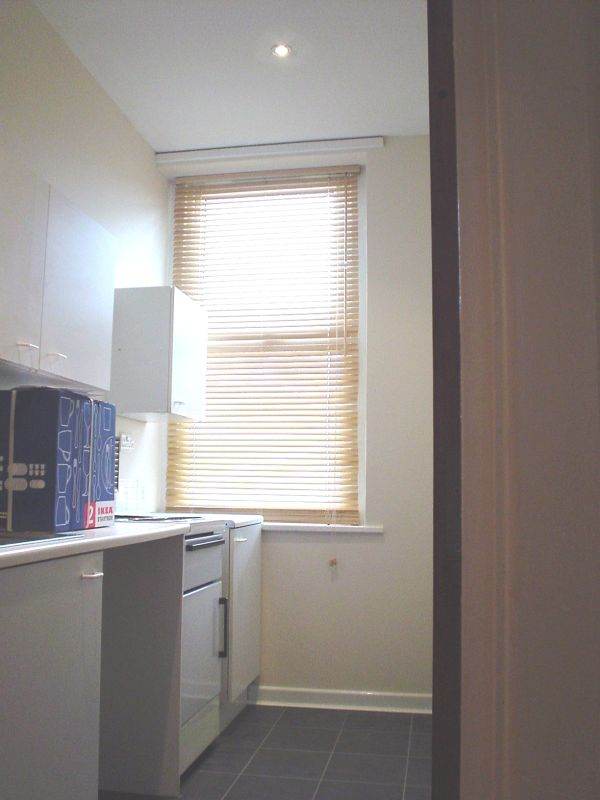 1 bedroom flat in 15 Ely Road, Cardiff, CF5 Book Online - The Rent Guru {50}