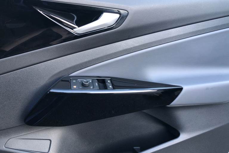 2022 Volkswagen ID.4 109kW Life Pure 52kWh 5dr Auto Estate ELECTRIC Automatic