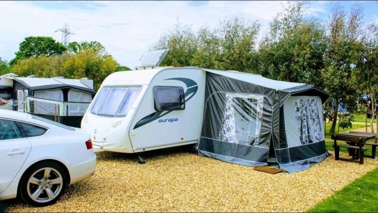 6 Berth Family Caravan, immaculate