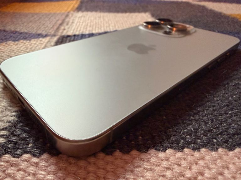 Iphone 15 pro max 256gb natural titanium 