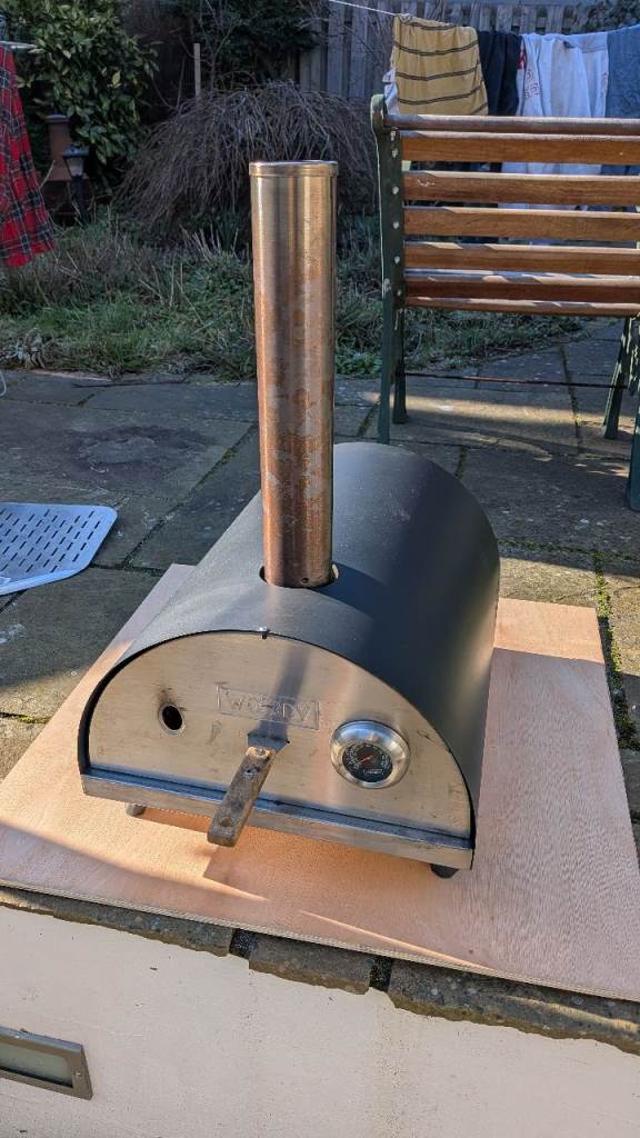 Woody Dual-Fuel Pizza Oven WITH GAS TANK