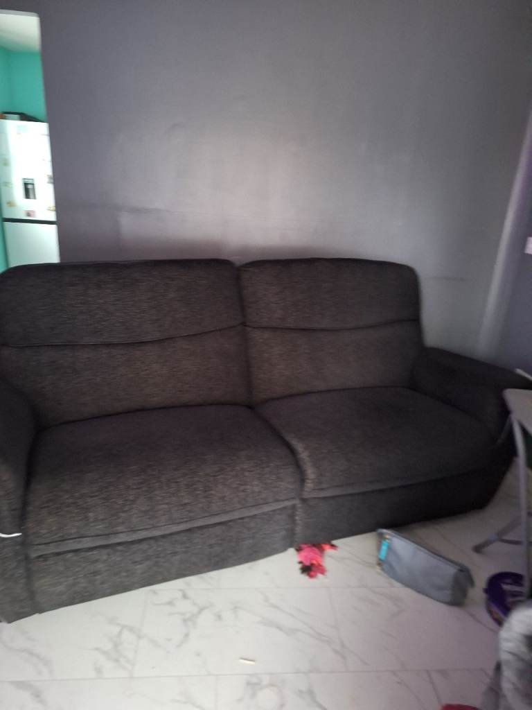 3seatter settee with reciners +chair