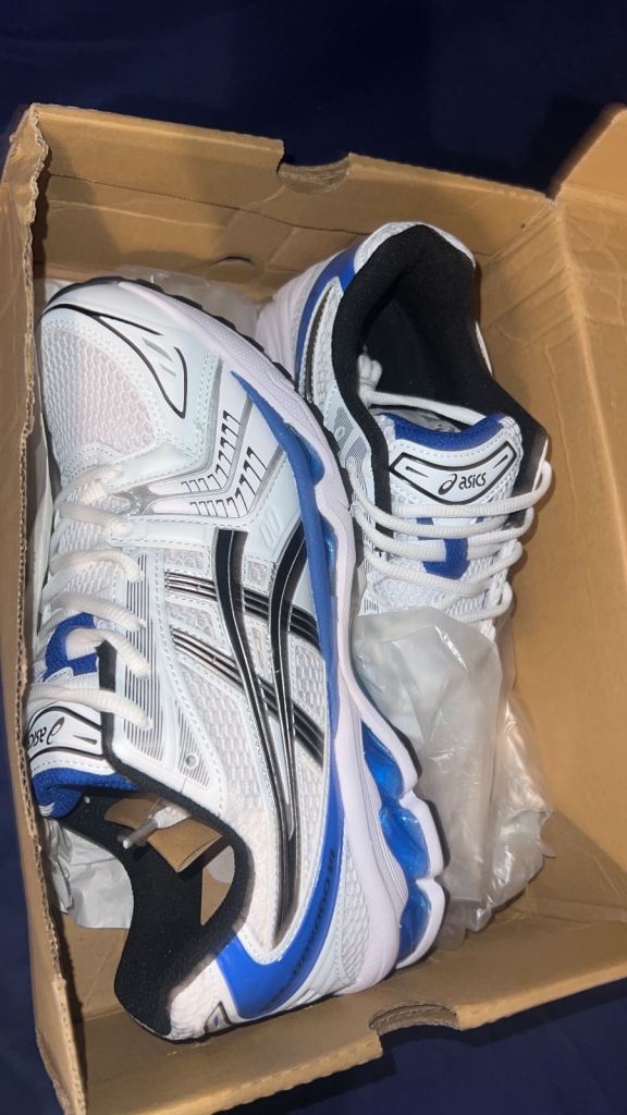 ASICS Trainers White & Blue - NEW, Unworn
