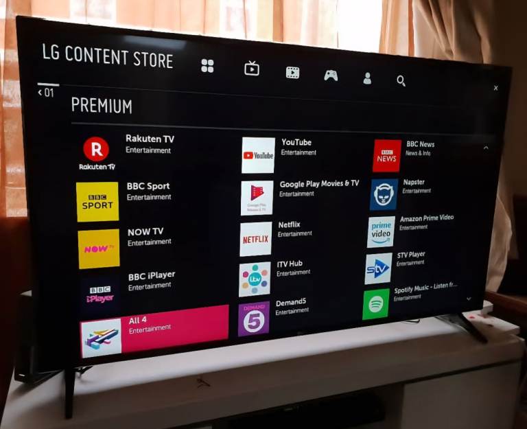 LG 60 INCH SMART 4K UHD HDR LED TV WITH WIFI, FREEVIEW & FREESAT HD, BLUETOOTH,  ALEXA