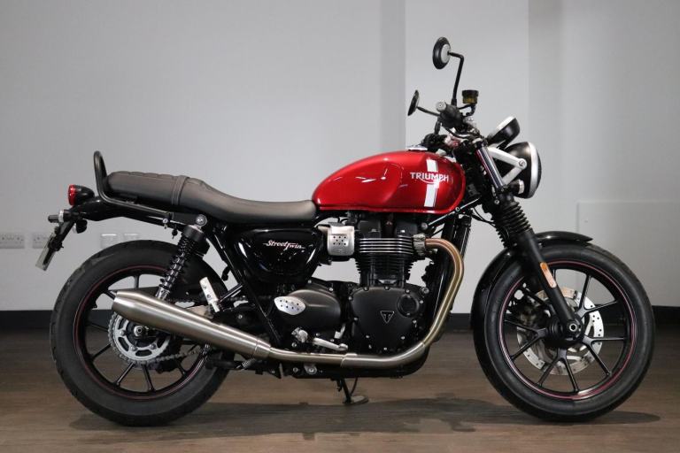 TRIUMPH BONEVILLE 900 STREET TWIN 2018