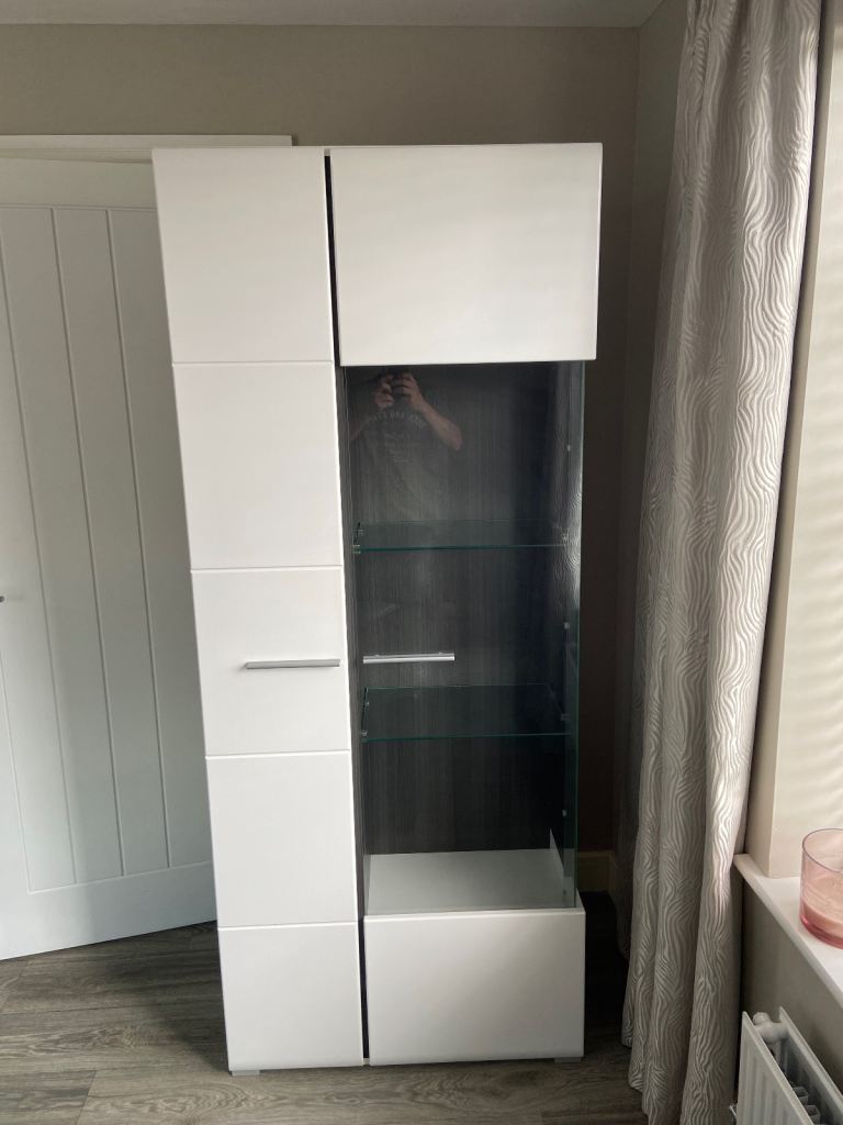 Living Room Display Cabinet 