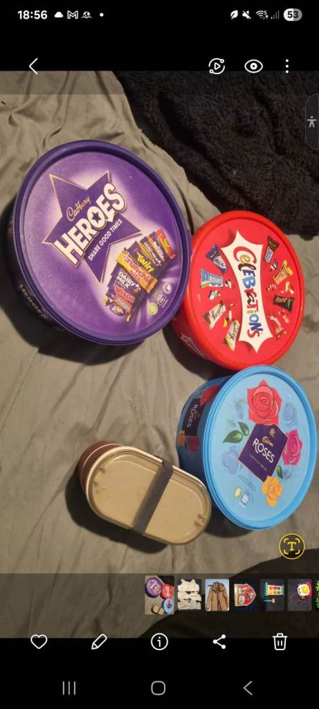 Selection of Empty tubs& stackable lunch box