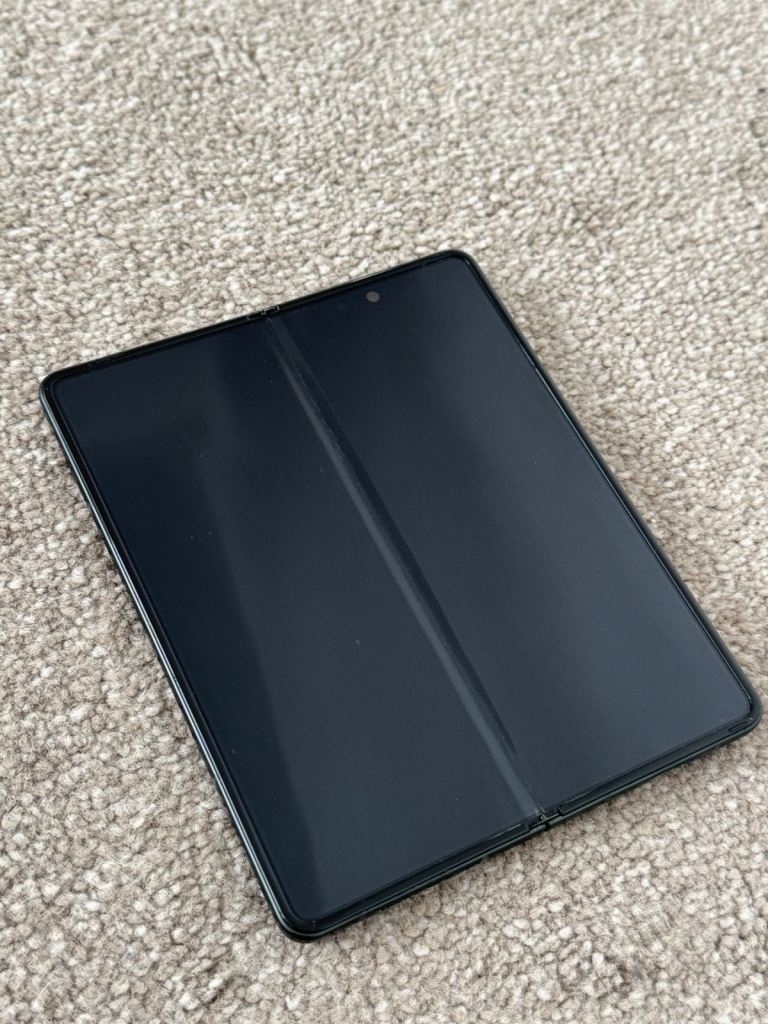 Samsung galaxy Z fold 3 256gb unlocked black 