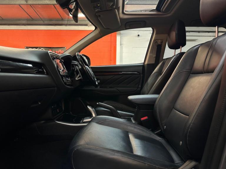 2016 Mitsubishi Outlander 2.0 PHEV GX4h 5dr Auto ESTATE PETROL/ELECTRIC Automatic