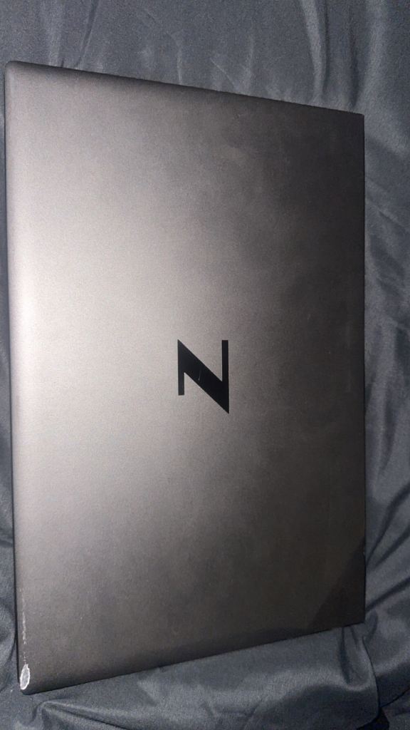 HP ZBook Firefly 14 G8 - i7-1165G7, Nvidia Quadro T500, 16GB RAM, 512GB SSD