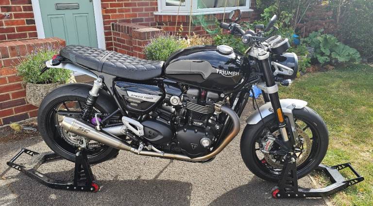 Triumph, SPEED TWIN, 2024, 1200cc - 1 owner - £3k extras