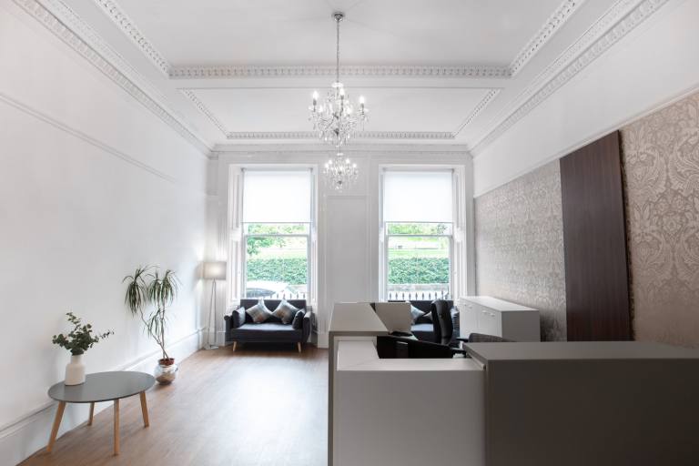 Glasgow - G3 7QL \ Coworking Access Plan with No Fixed Desk