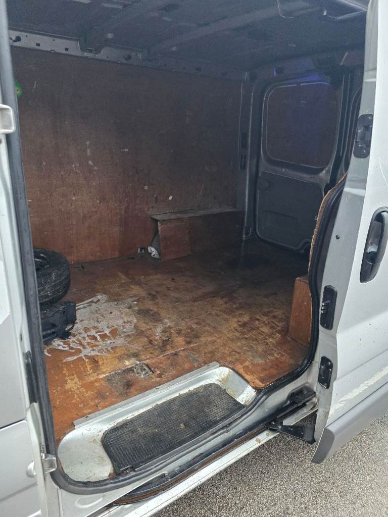 Vauxhall, VIVARO, Panel Van, 2011, Manual, 1995 (cc)