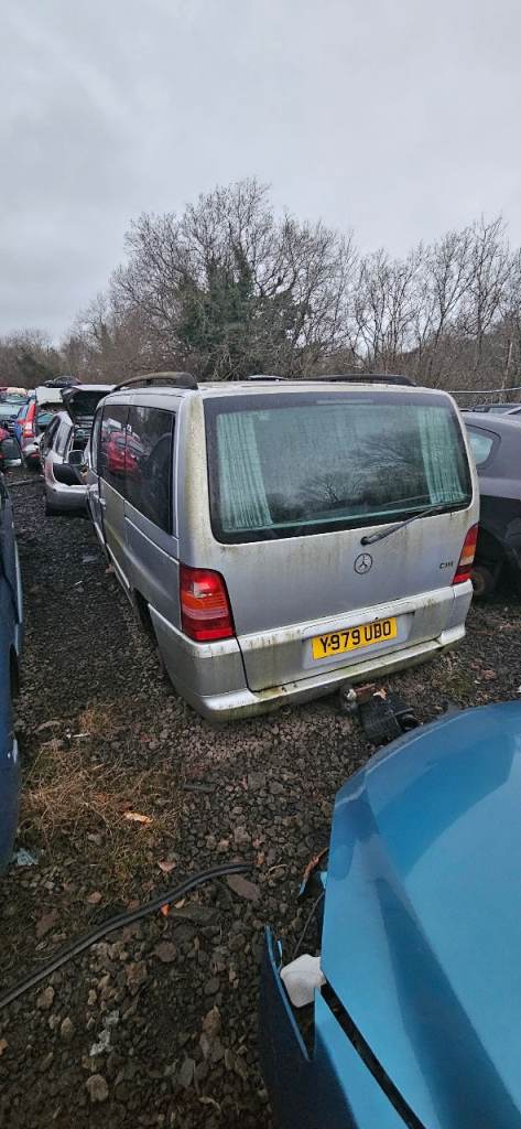 Mercedes vito van y reg breaking 