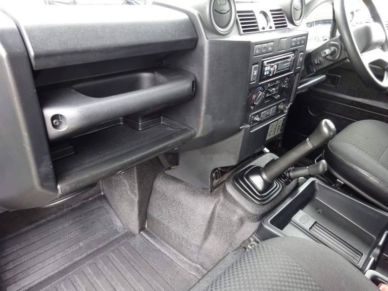 2016 Land Rover Defender Hard Top TDCi [2.2] PANEL VAN DIESEL Manual