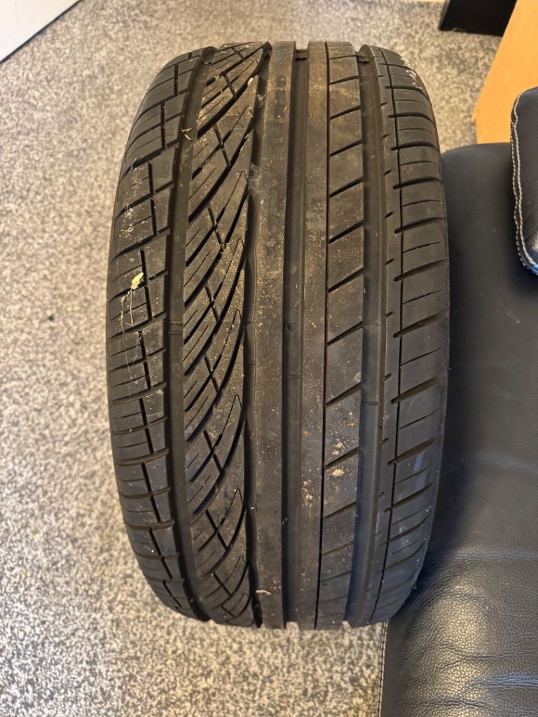 RANGE ROVER TYRE 