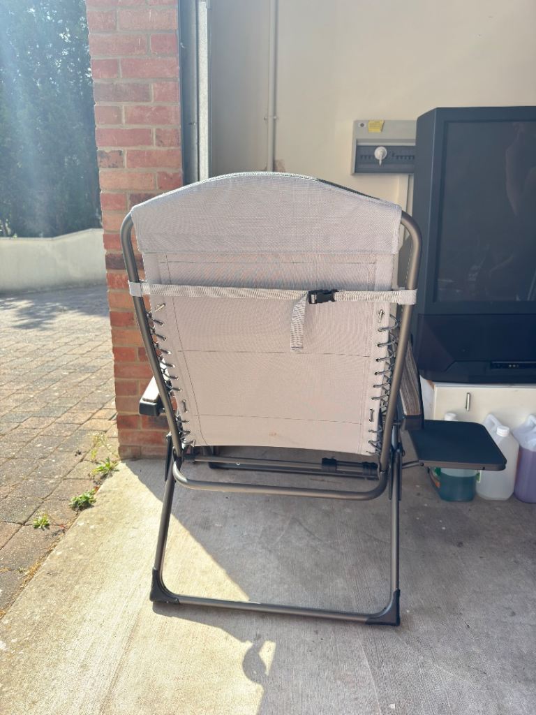 Grey Folding Recliner Garden Chair – Good Condition