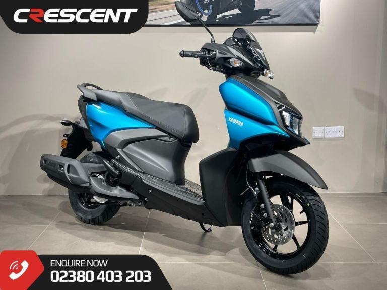 YAMAHA RAYZR 125 (LCG125 CYGNUS) MATT CYAN - BRAND NEW - IN STOCK !