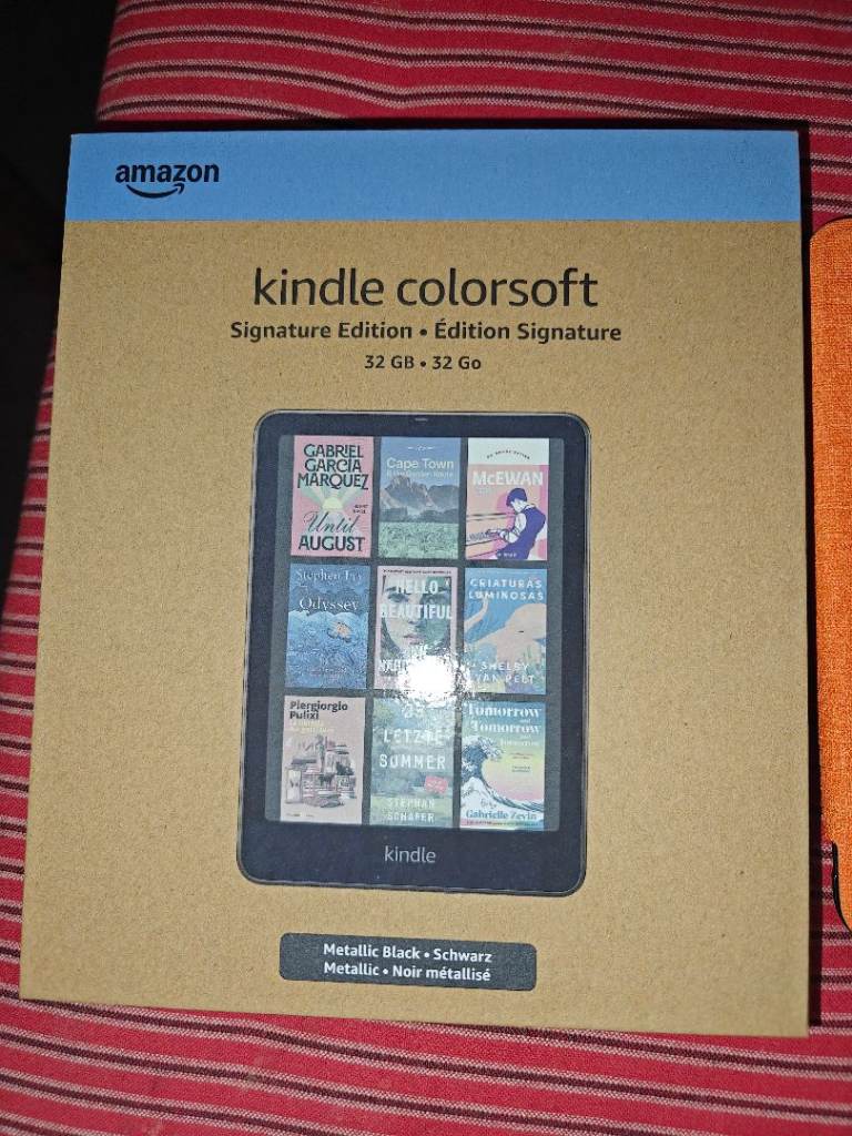Kindle Colorsoft Signature Edition (32gb model) Boxed in excellent condition